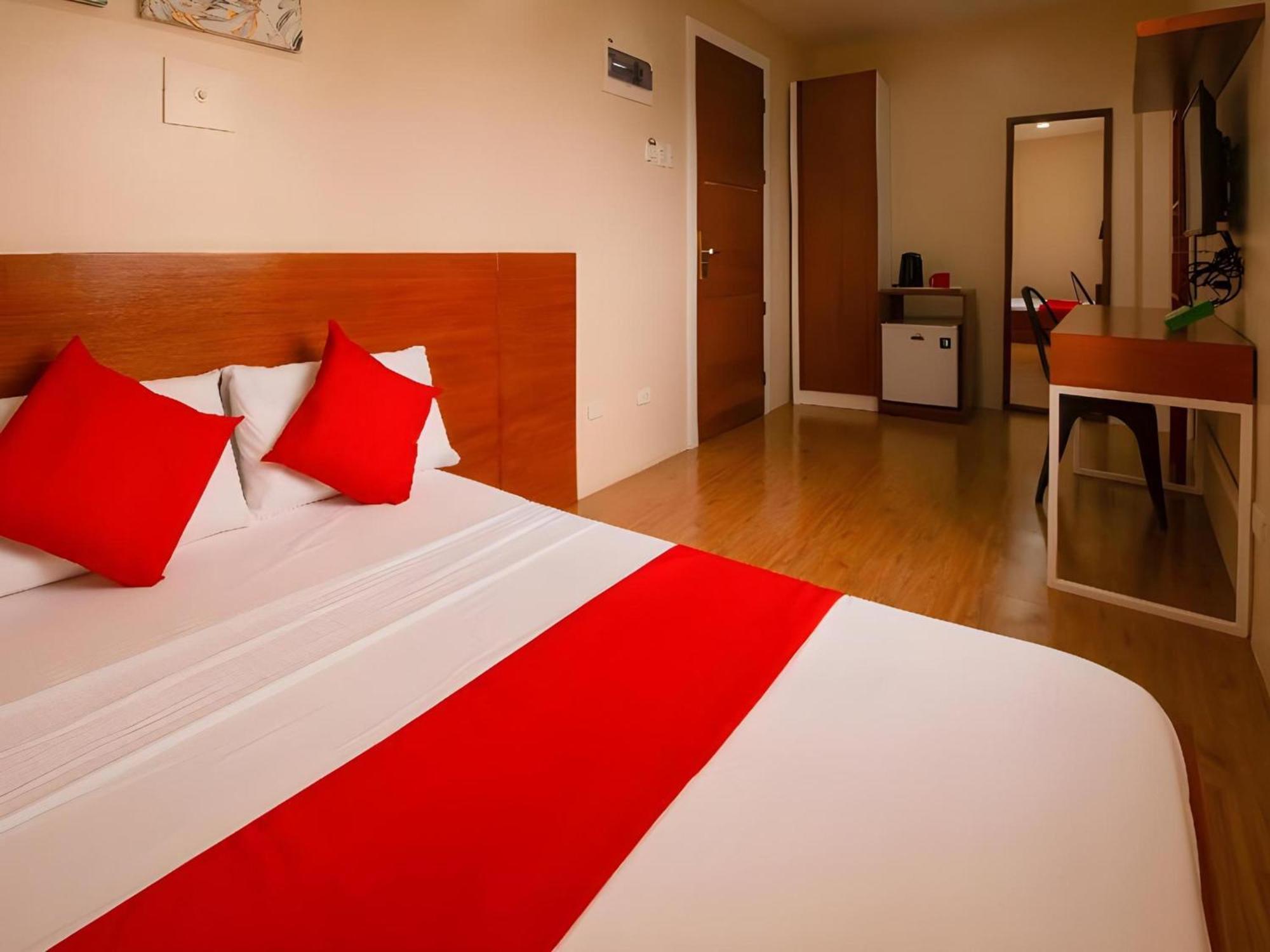 Super Oyo 832 The Teepee Place Hostel & Residence Inn Себу Экстерьер фото